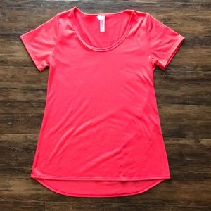 LuLaRoe XXS Salmon T Shirt
